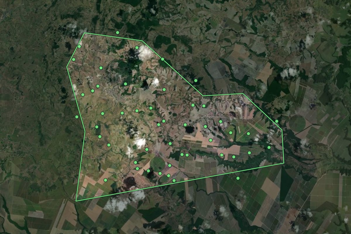 Imagem de satélite de Boca da Mata (AL), com o contorno do município e a posição dos imóveis desta página.
