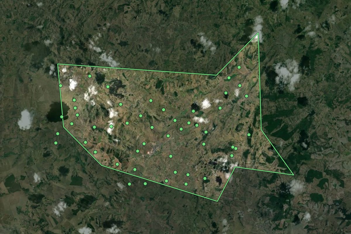 Imagem de satélite de Maribondo (AL), com o contorno do município e a posição dos imóveis desta página.