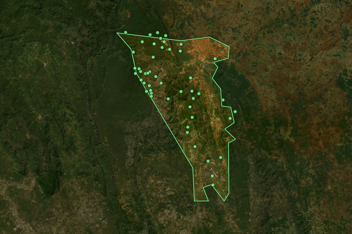 Imagem de satélite de Barra do Mendes (BA), com o contorno do município e a posição dos imóveis desta página.