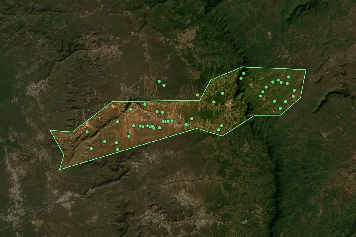 Imagem de satélite de Ubajara (CE), com o contorno do município e a posição dos imóveis desta página.