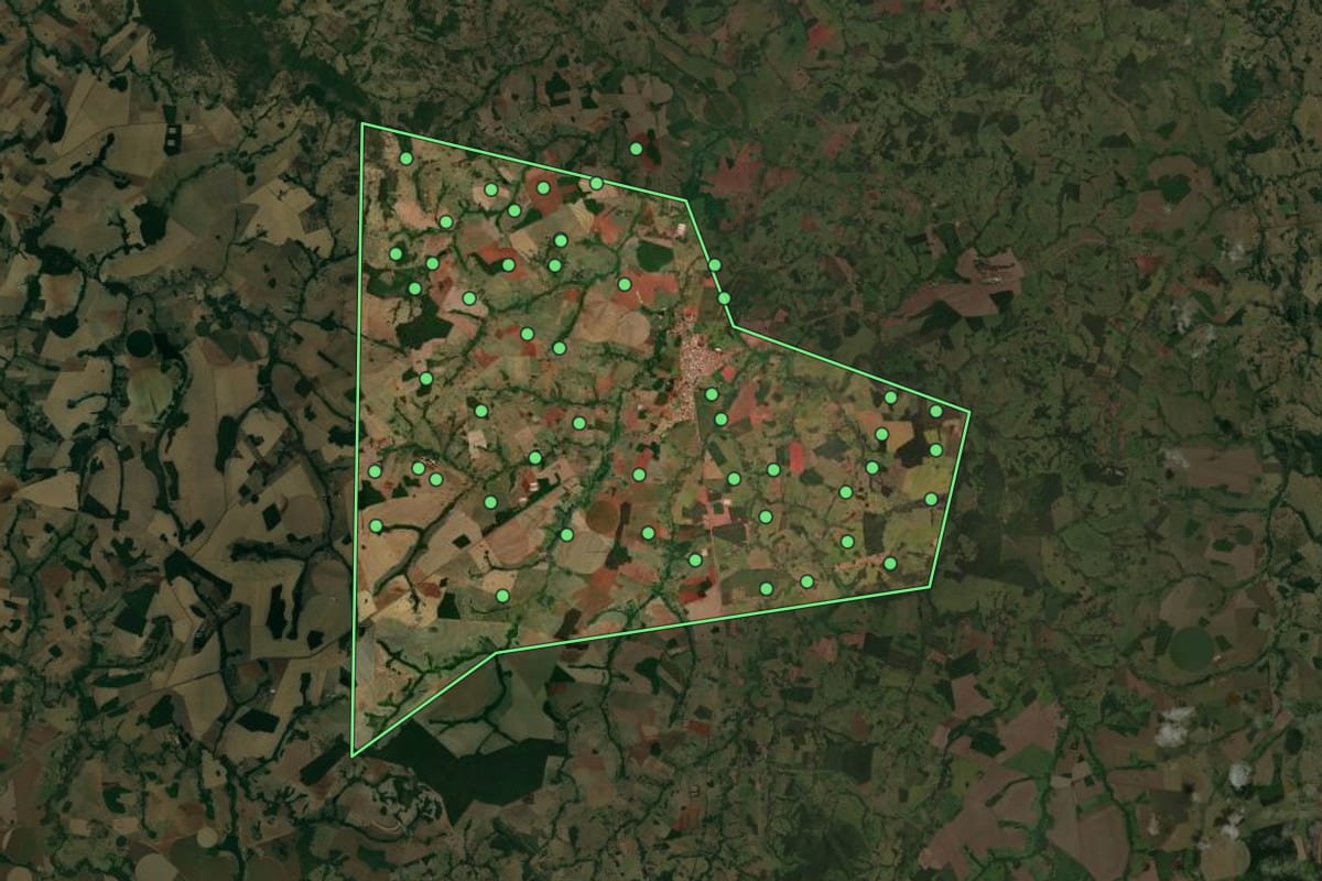 Imagem de satélite de Itaguari (GO), com o contorno do município e a posição dos imóveis desta página.