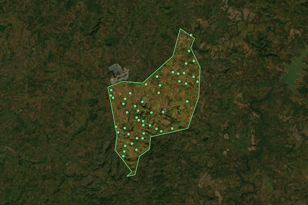 Imagem de satélite de Nova Iguaçu de Goiás (GO), com o contorno do município e a posição dos imóveis desta página.