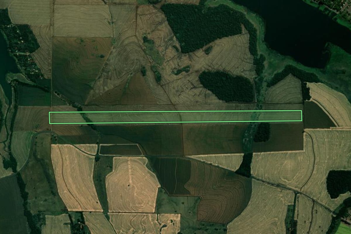 Imagem de satélite do imóvel rural em Alvorada do Sul (PR), com o contorno declarado no CAR desenhado por cima.