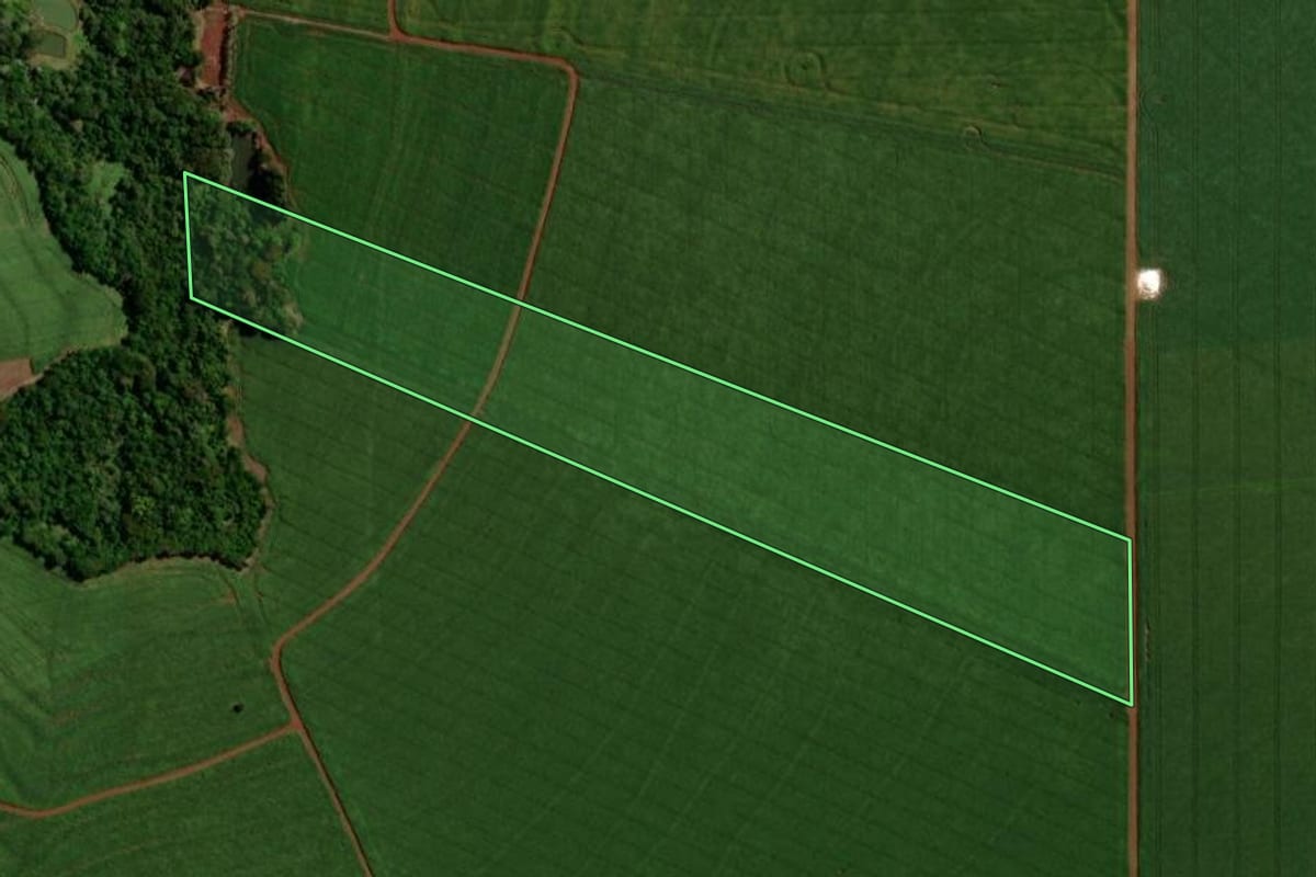 Imagem de satélite do imóvel rural em Boa Esperança (PR), com o contorno declarado no CAR desenhado por cima.