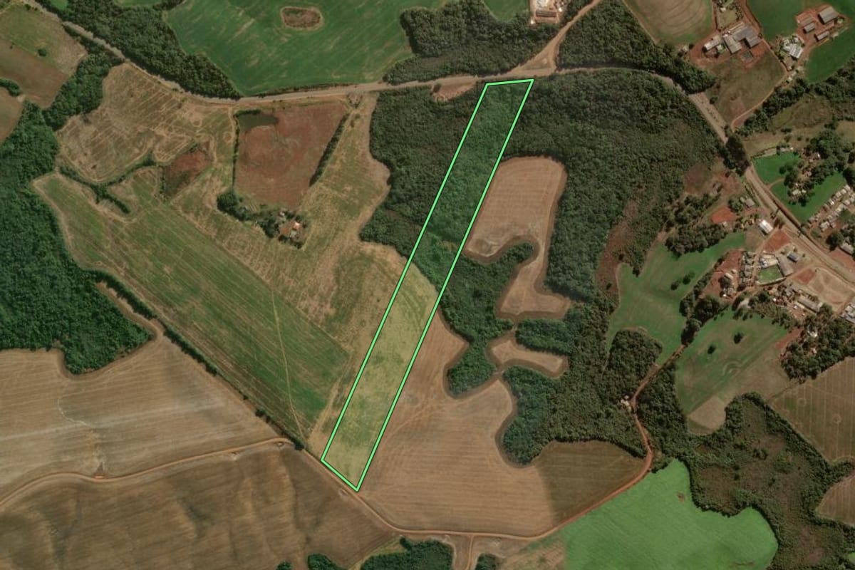Imagem de satélite do imóvel rural em Boa Ventura de São Roque (PR), com o contorno declarado no CAR desenhado por cima.