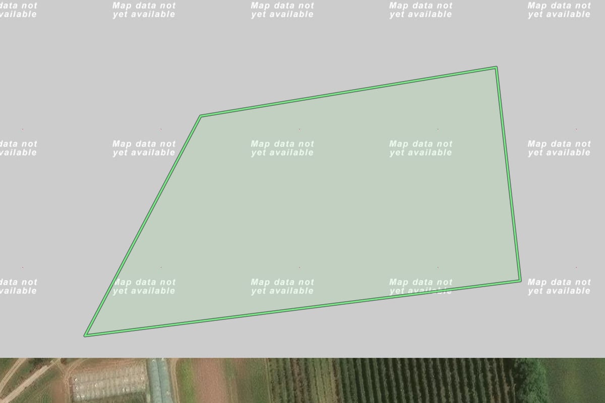 Imagem de satélite do imóvel rural em Campo Largo (PR), com o contorno declarado no CAR desenhado por cima.