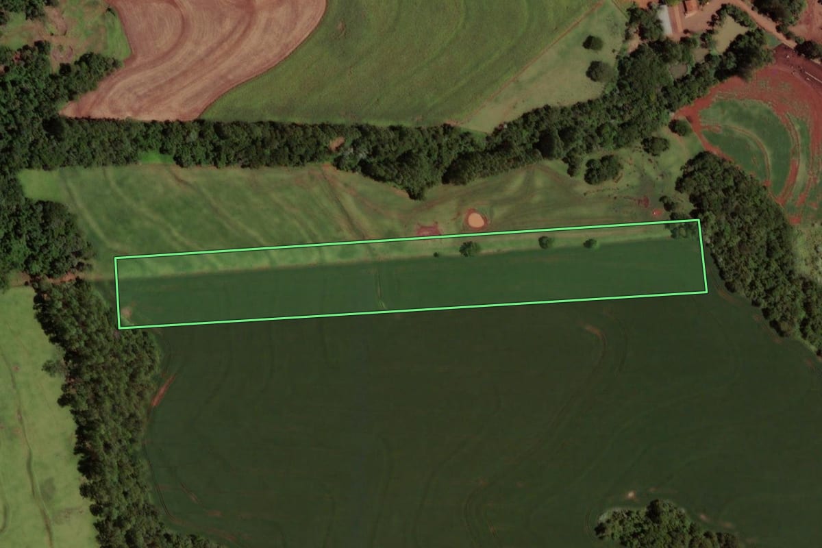 Imagem de satélite do imóvel rural em Capitão Leônidas Marques (PR), com o contorno declarado no CAR desenhado por cima.