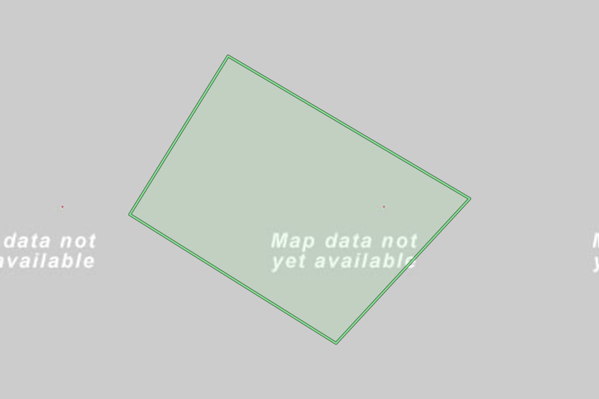 Imagem de satélite do imóvel rural em Irati (PR), com o contorno declarado no CAR desenhado por cima.