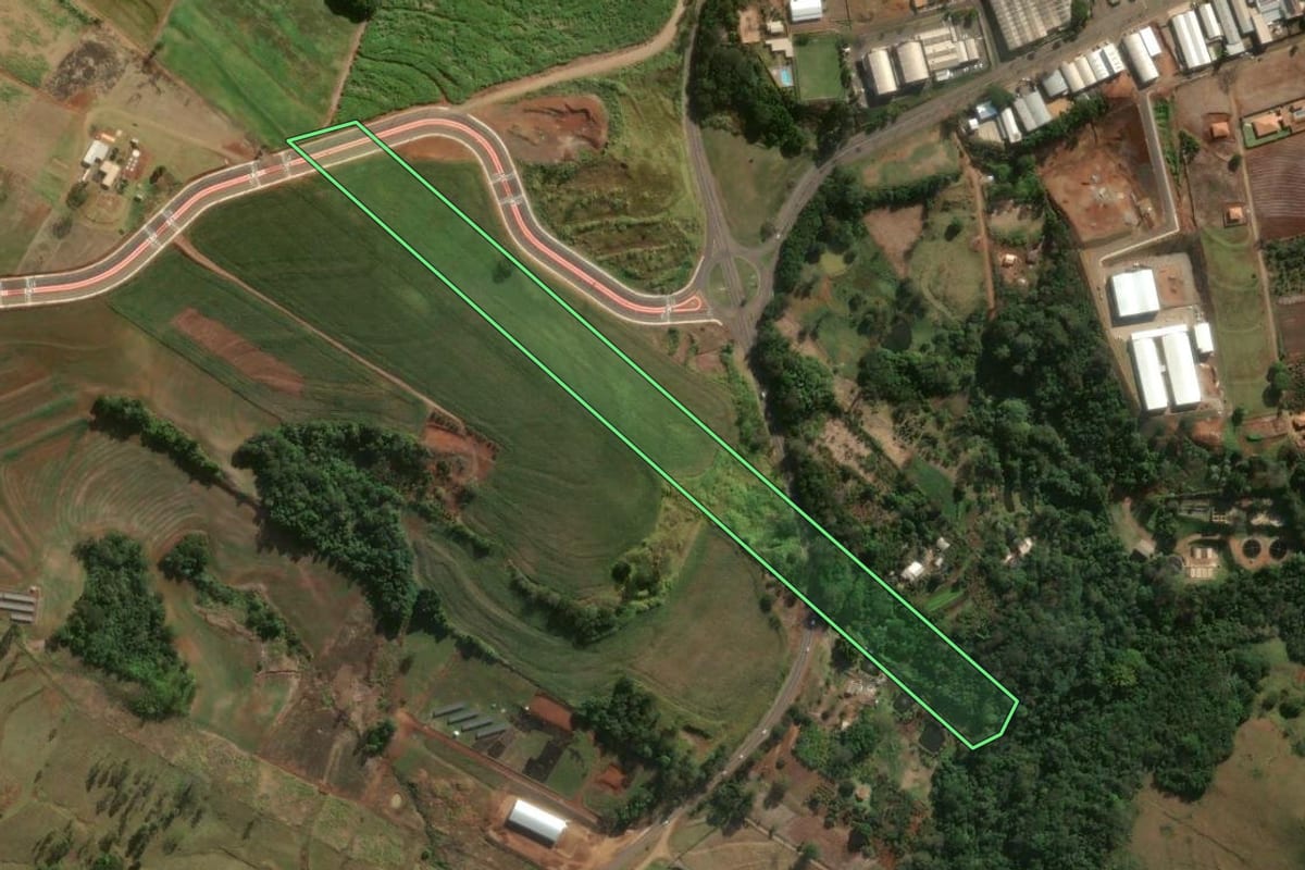 Imagem de satélite do imóvel rural em Jandaia do Sul (PR), com o contorno declarado no CAR desenhado por cima.
