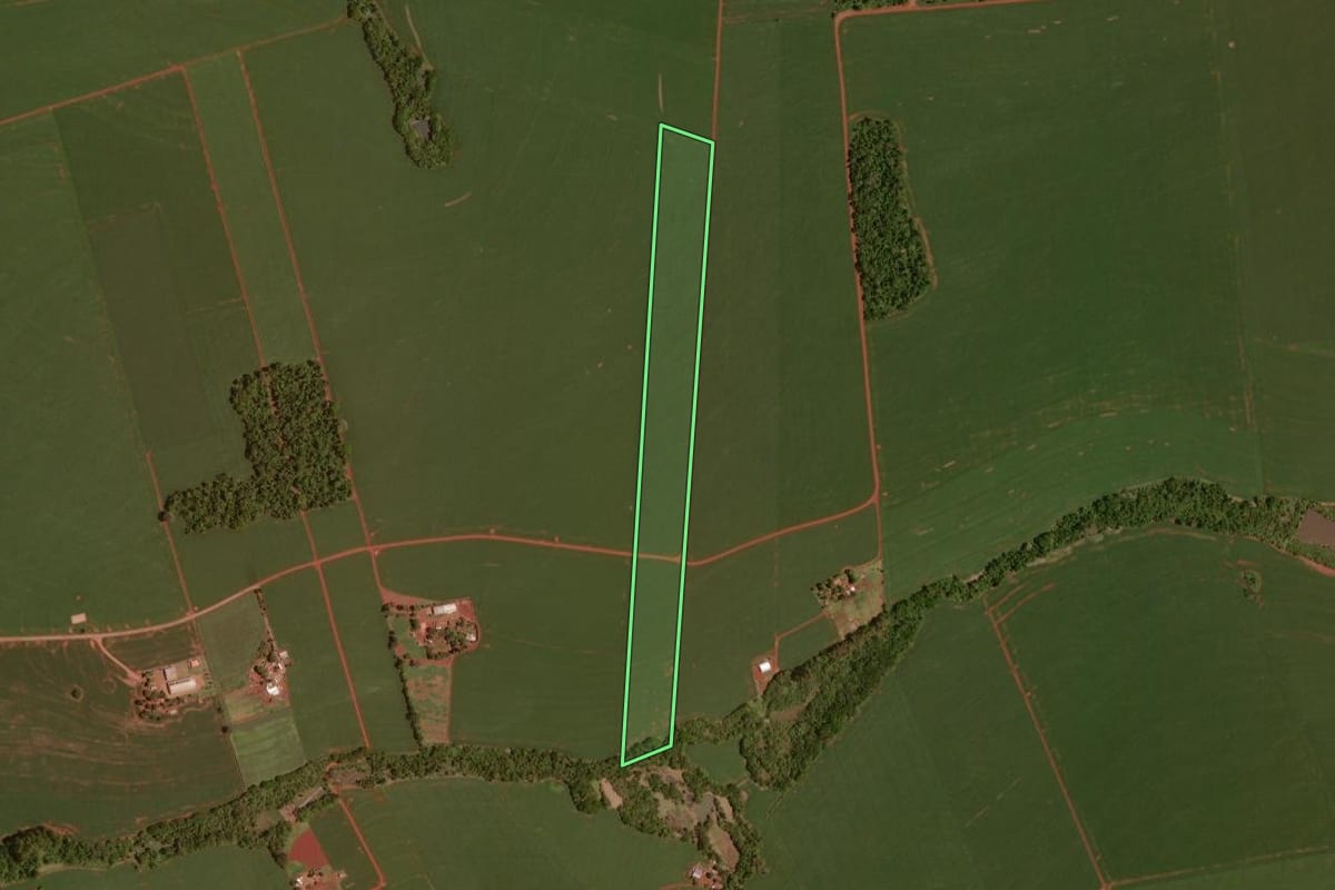 Imagem de satélite do imóvel rural em Juranda (PR), com o contorno declarado no CAR desenhado por cima.