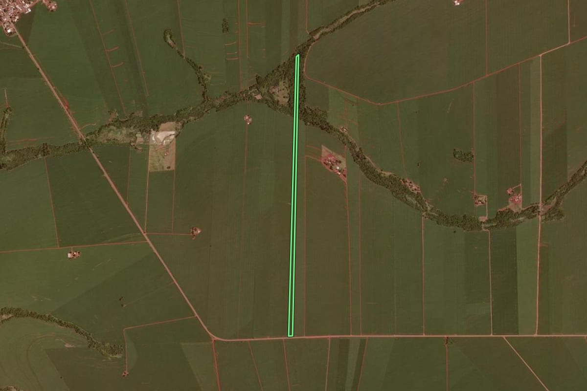 Imagem de satélite do imóvel rural em Juranda (PR), com o contorno declarado no CAR desenhado por cima.