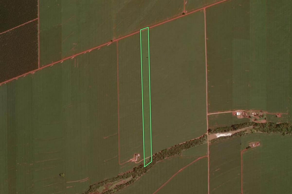Imagem de satélite do imóvel rural em Juranda (PR), com o contorno declarado no CAR desenhado por cima.