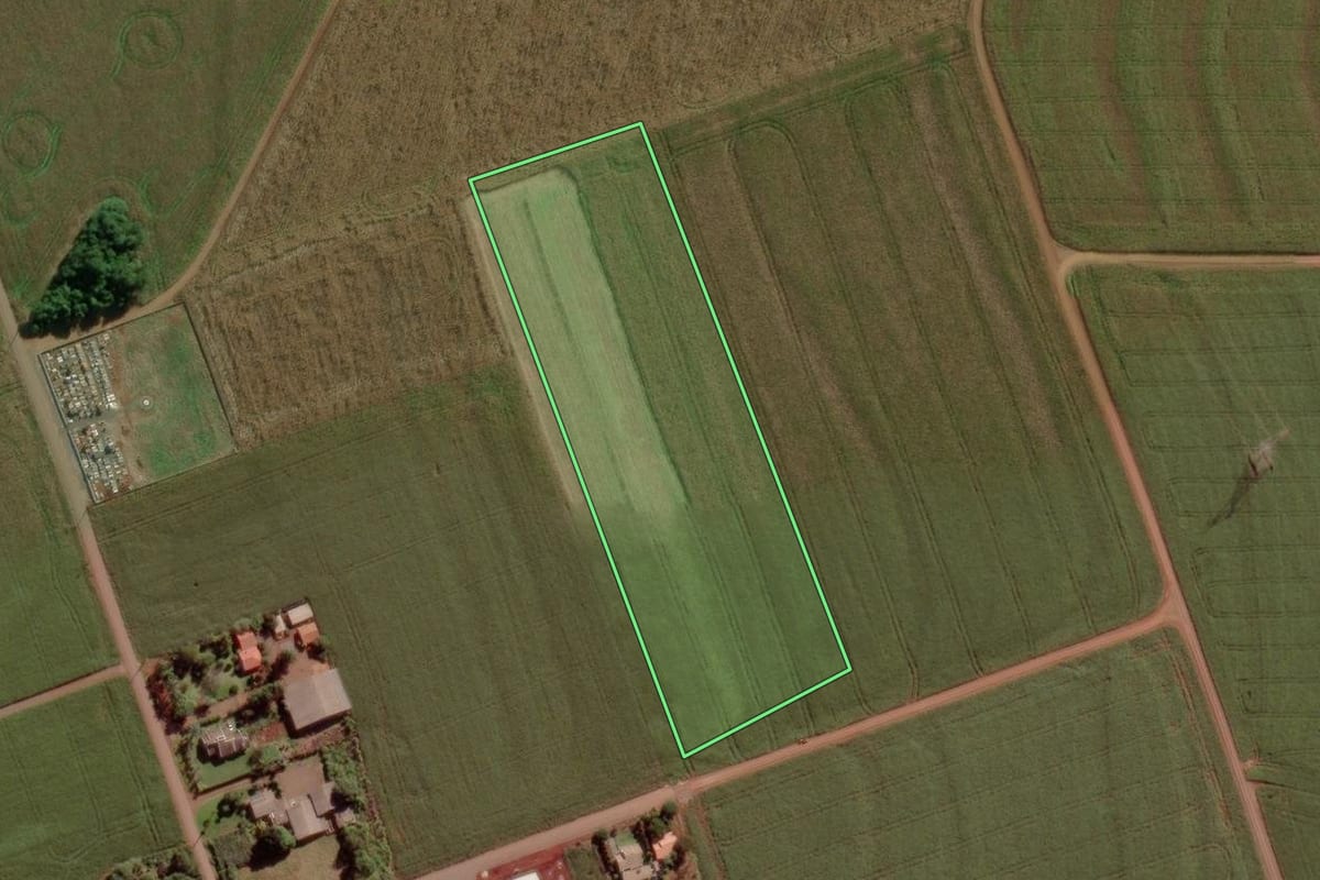 Imagem de satélite do imóvel rural em Marechal Cândido Rondon (PR), com o contorno declarado no CAR desenhado por cima.
