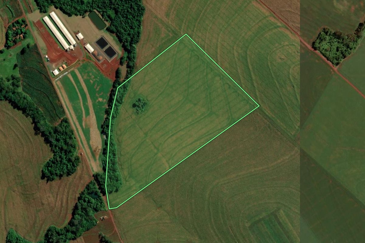 Imagem de satélite do imóvel rural em Marechal Cândido Rondon (PR), com o contorno declarado no CAR desenhado por cima.
