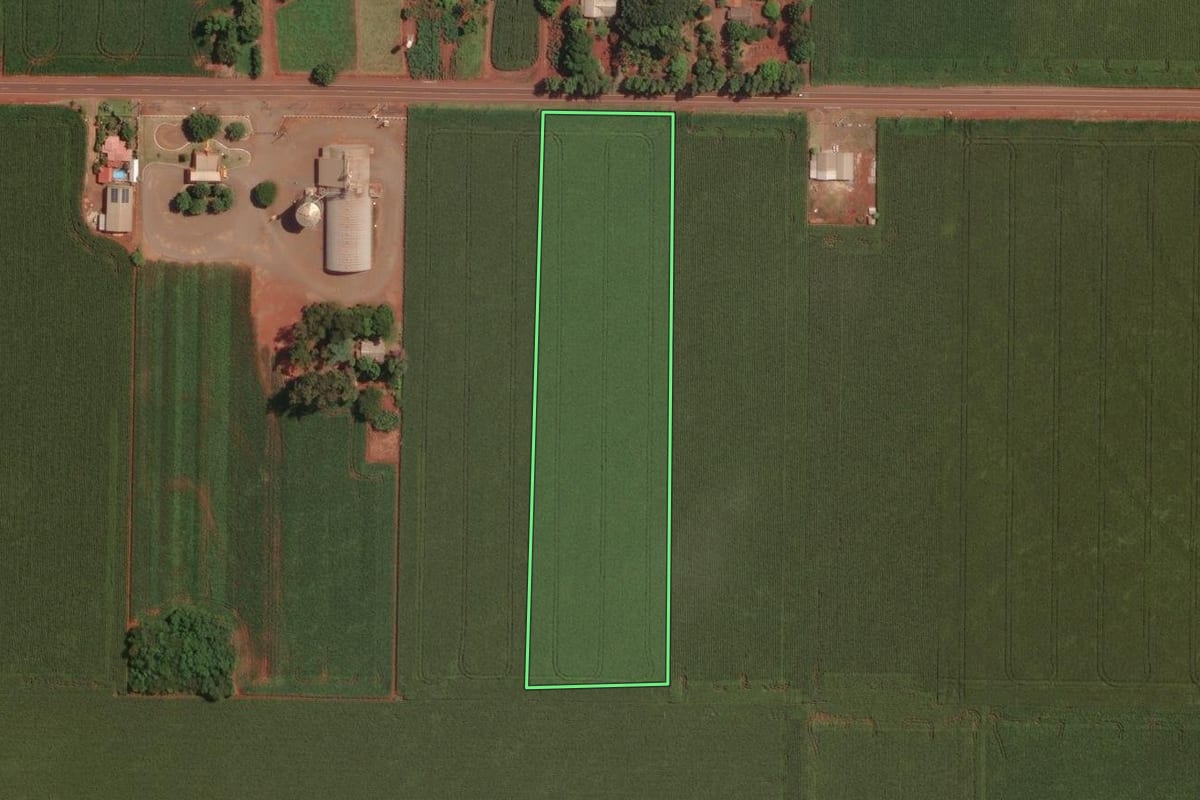Imagem de satélite do imóvel rural em Maripá (PR), com o contorno declarado no CAR desenhado por cima.