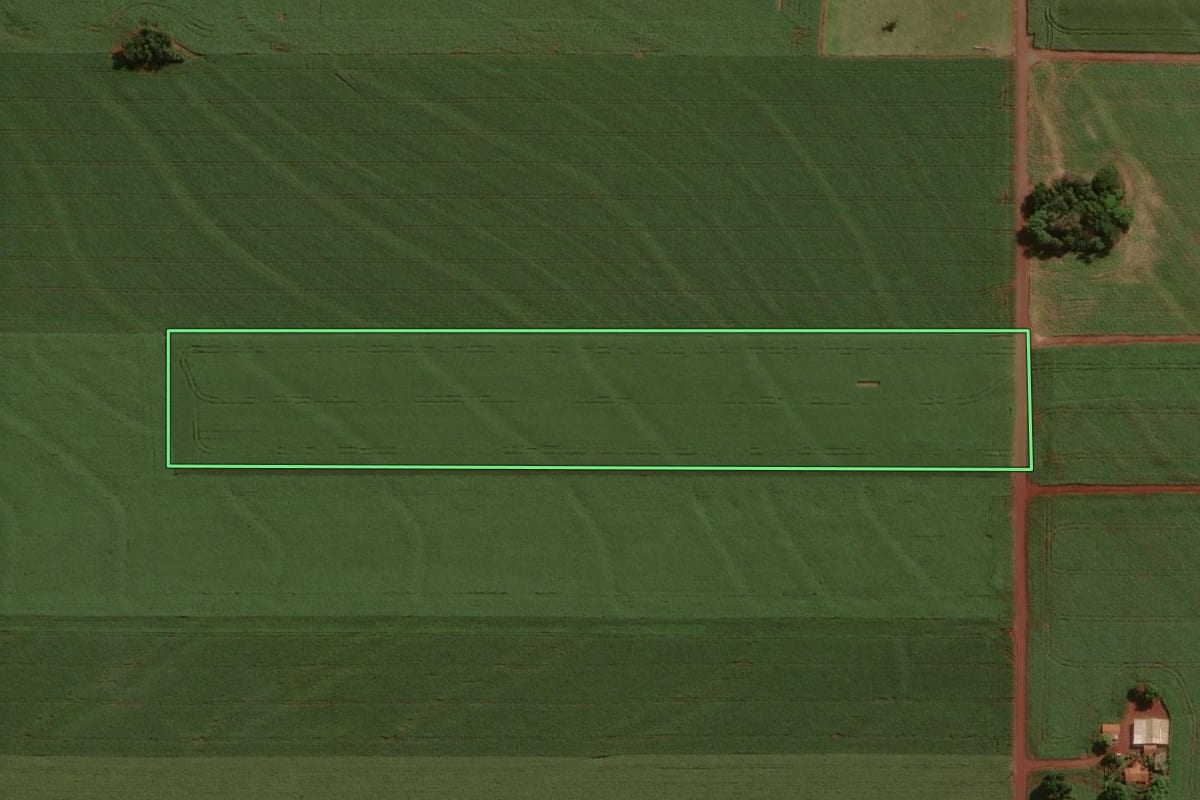 Imagem de satélite do imóvel rural em Maripá (PR), com o contorno declarado no CAR desenhado por cima.