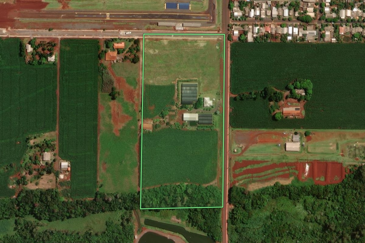 Imagem de satélite do imóvel rural em Maripá (PR), com o contorno declarado no CAR desenhado por cima.