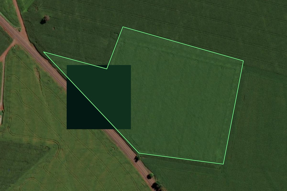 Imagem de satélite do imóvel rural em Maripá (PR), com o contorno declarado no CAR desenhado por cima.