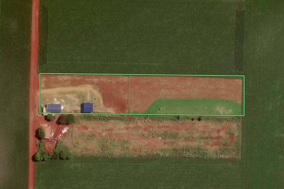 Imagem de satélite do imóvel rural em Maripá (PR), com o contorno declarado no CAR desenhado por cima.