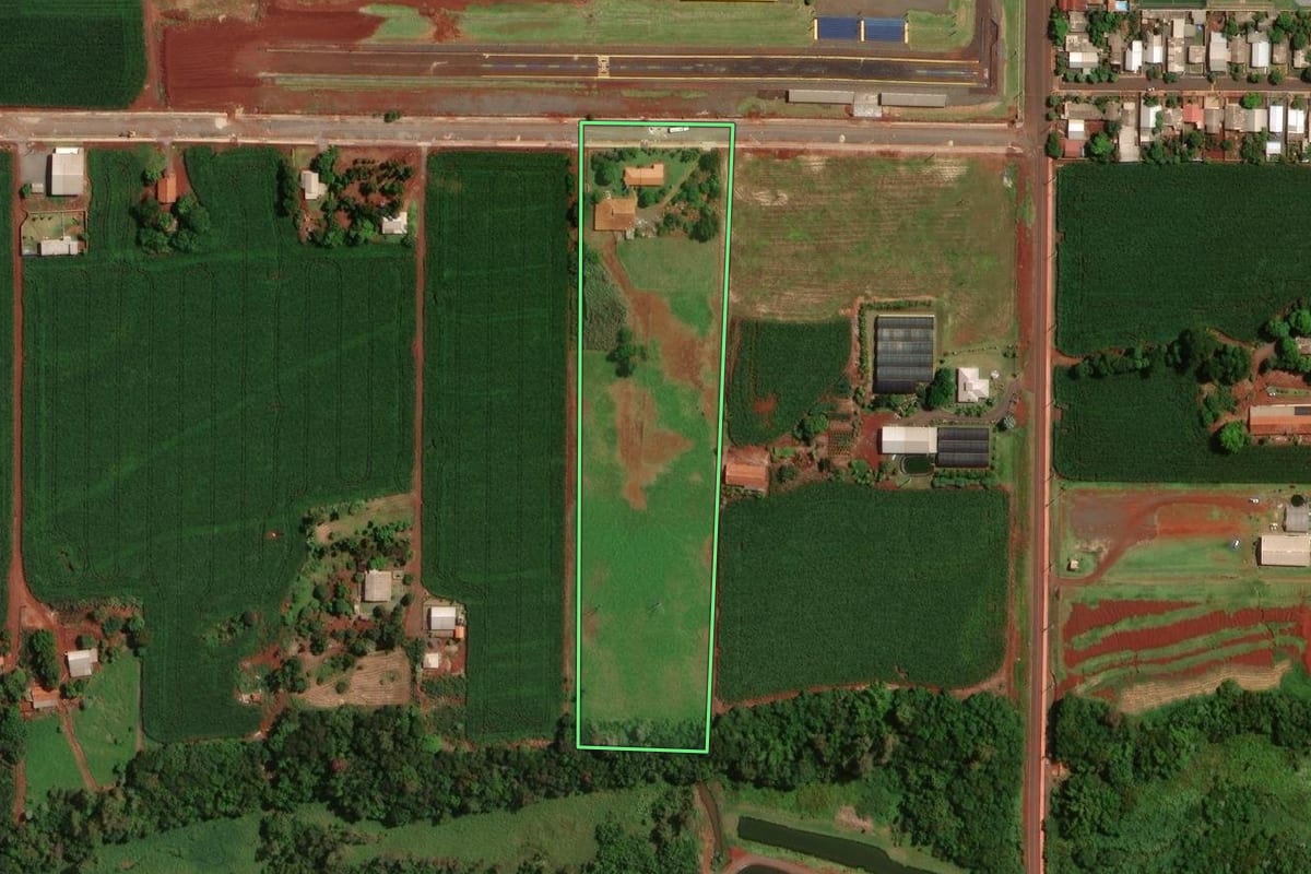Imagem de satélite do imóvel rural em Maripá (PR), com o contorno declarado no CAR desenhado por cima.