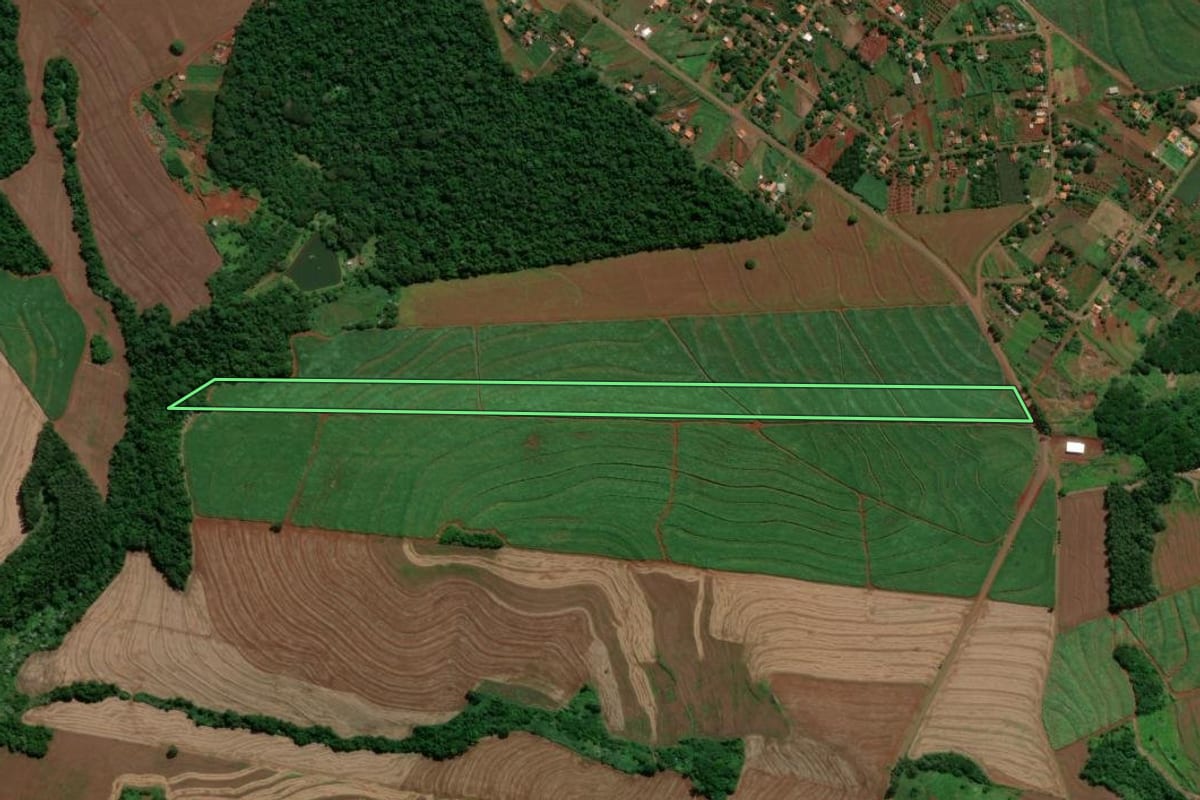 Imagem de satélite do imóvel rural em Marumbi (PR), com o contorno declarado no CAR desenhado por cima.