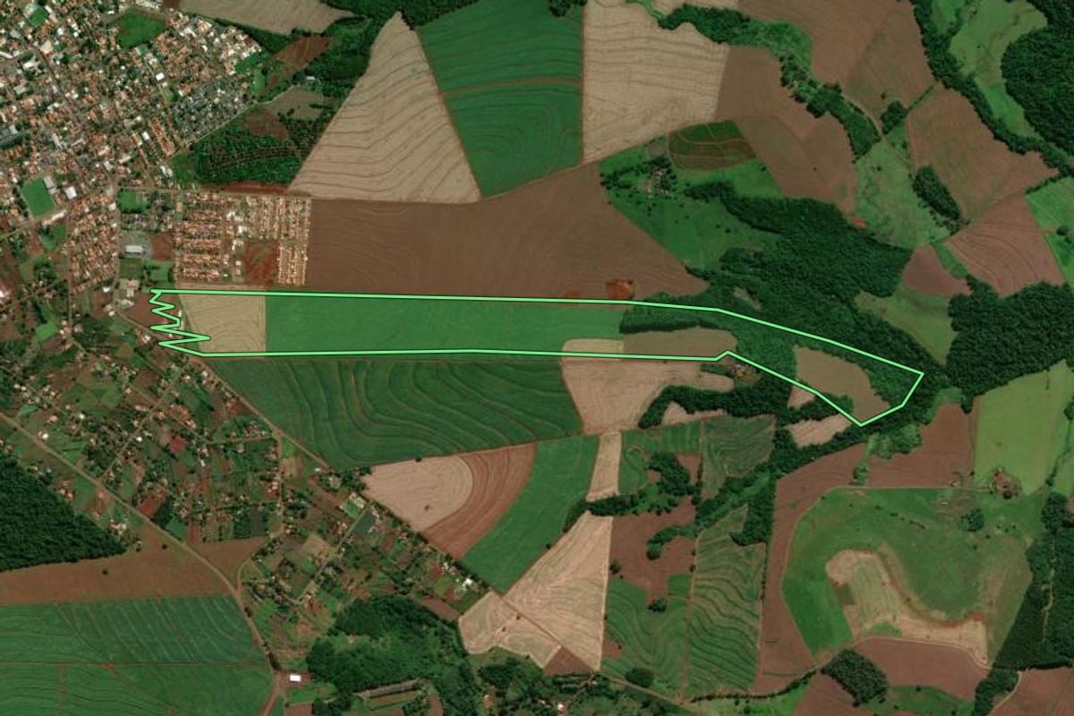 Imagem de satélite do imóvel rural em Marumbi (PR), com o contorno declarado no CAR desenhado por cima.