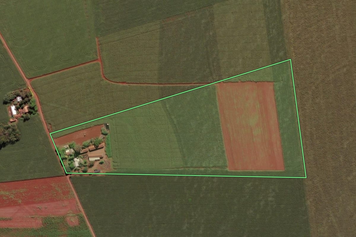Imagem de satélite do imóvel rural em Missal (PR), com o contorno declarado no CAR desenhado por cima.