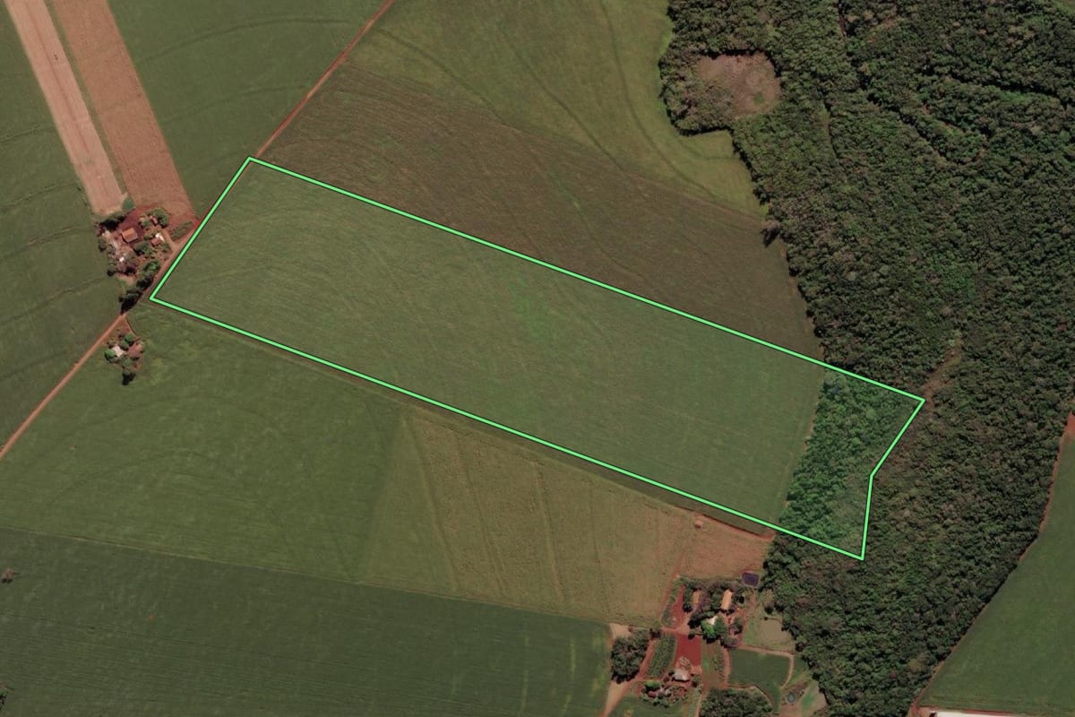Imagem de satélite do imóvel rural em Missal (PR), com o contorno declarado no CAR desenhado por cima.
