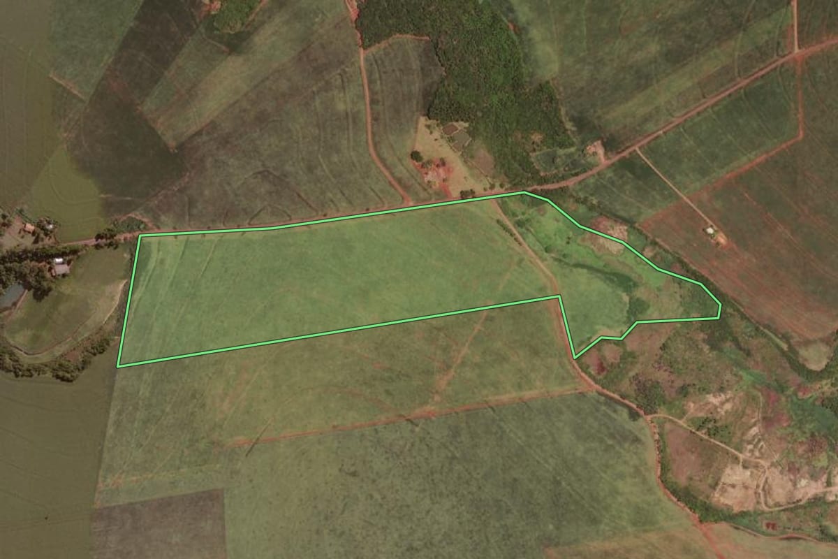 Imagem de satélite do imóvel rural em Missal (PR), com o contorno declarado no CAR desenhado por cima.