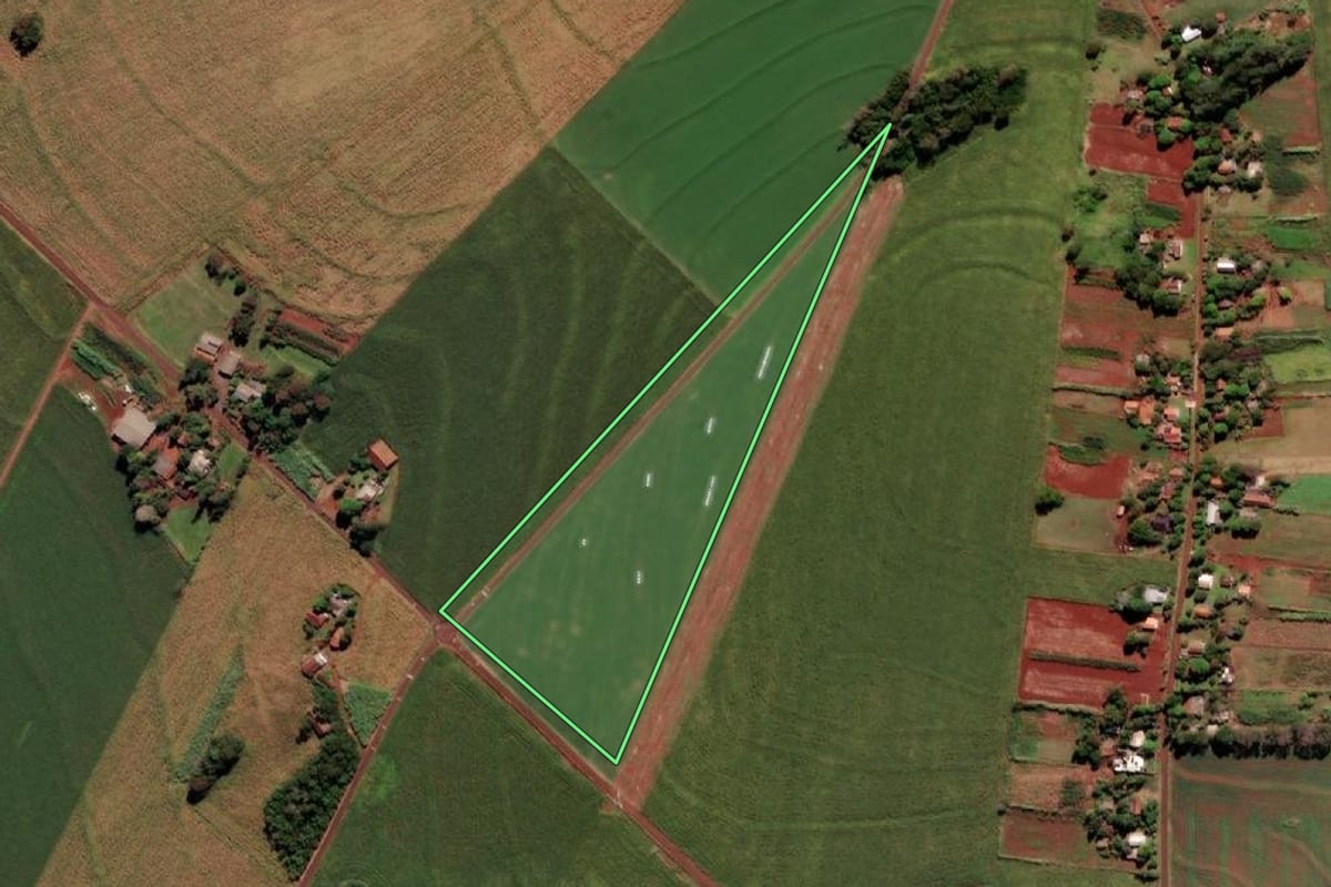 Imagem de satélite do imóvel rural em Missal (PR), com o contorno declarado no CAR desenhado por cima.