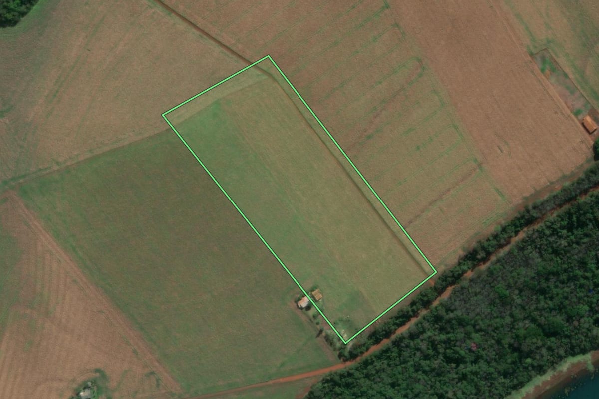 Imagem de satélite do imóvel rural em Missal (PR), com o contorno declarado no CAR desenhado por cima.