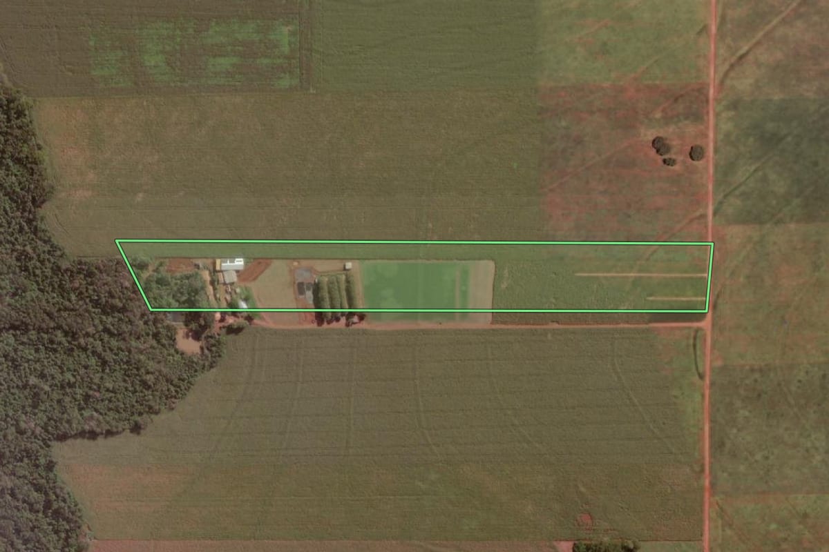 Imagem de satélite do imóvel rural em Missal (PR), com o contorno declarado no CAR desenhado por cima.