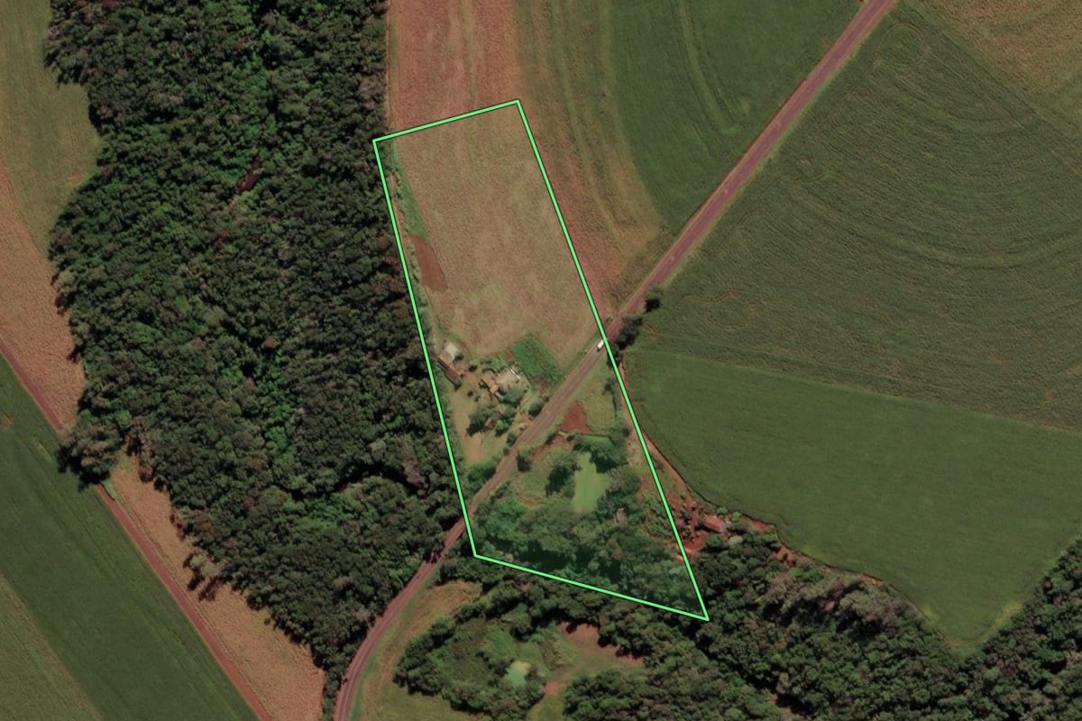 Imagem de satélite do imóvel rural em Missal (PR), com o contorno declarado no CAR desenhado por cima.