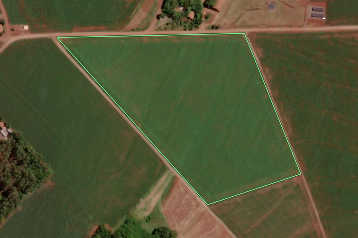 Imagem de satélite do imóvel rural em Missal (PR), com o contorno declarado no CAR desenhado por cima.