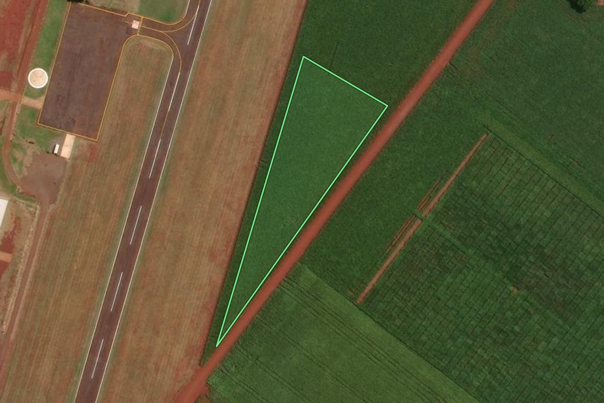 Imagem de satélite do imóvel rural em Palotina (PR), com o contorno declarado no CAR desenhado por cima.