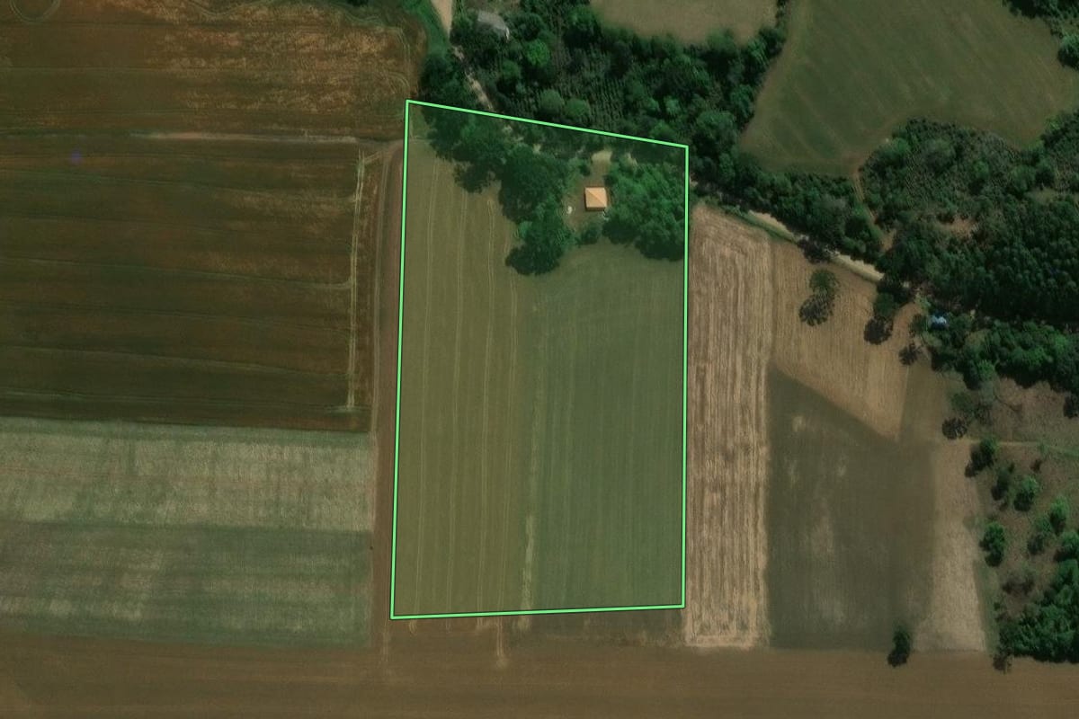 Imagem de satélite do imóvel rural em Prudentópolis (PR), com o contorno declarado no CAR desenhado por cima.