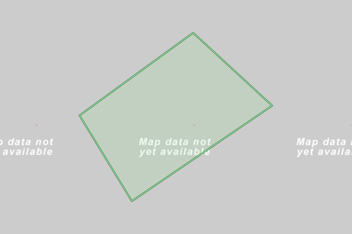 Imagem de satélite do imóvel rural em Quitandinha (PR), com o contorno declarado no CAR desenhado por cima.