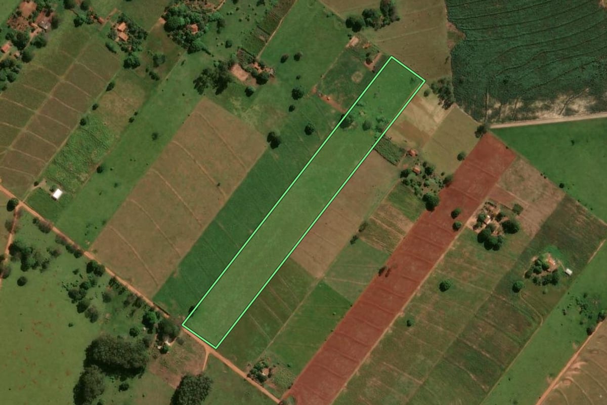 Imagem de satélite do imóvel rural em Santa Isabel do Ivaí (PR), com o contorno declarado no CAR desenhado por cima.