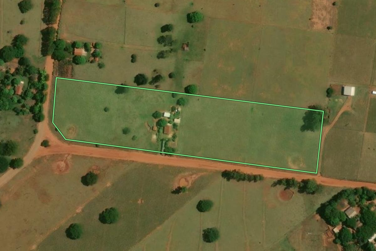 Imagem de satélite do imóvel rural em São Pedro do Paraná (PR), com o contorno declarado no CAR desenhado por cima.