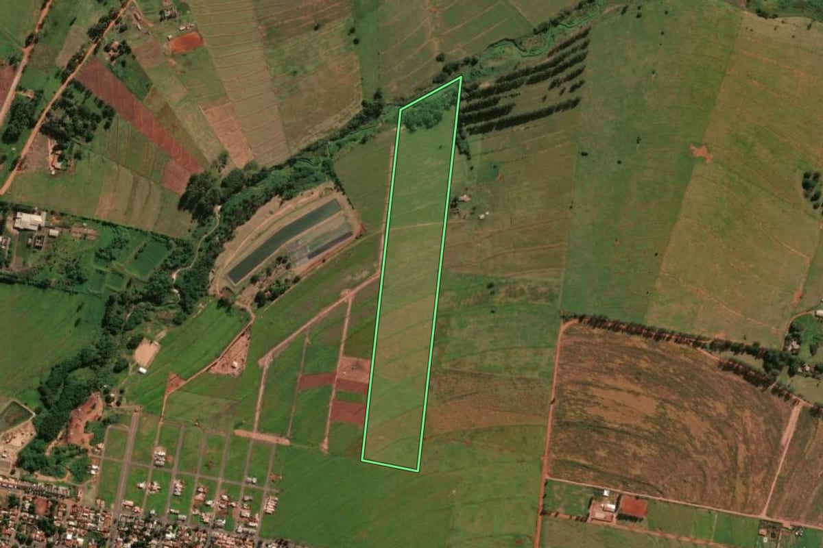 Imagem de satélite do imóvel rural em Tapejara (PR), com o contorno declarado no CAR desenhado por cima.
