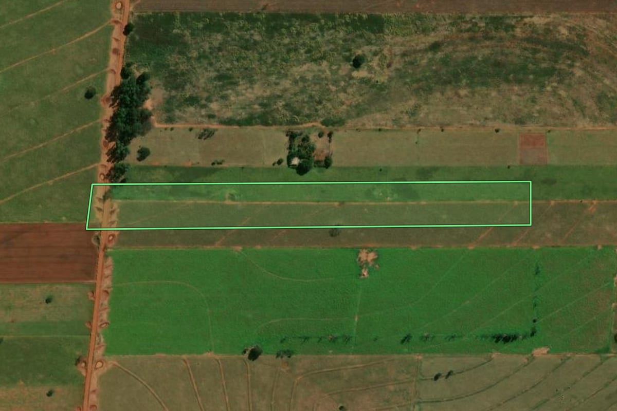 Imagem de satélite do imóvel rural em Terra Rica (PR), com o contorno declarado no CAR desenhado por cima.
