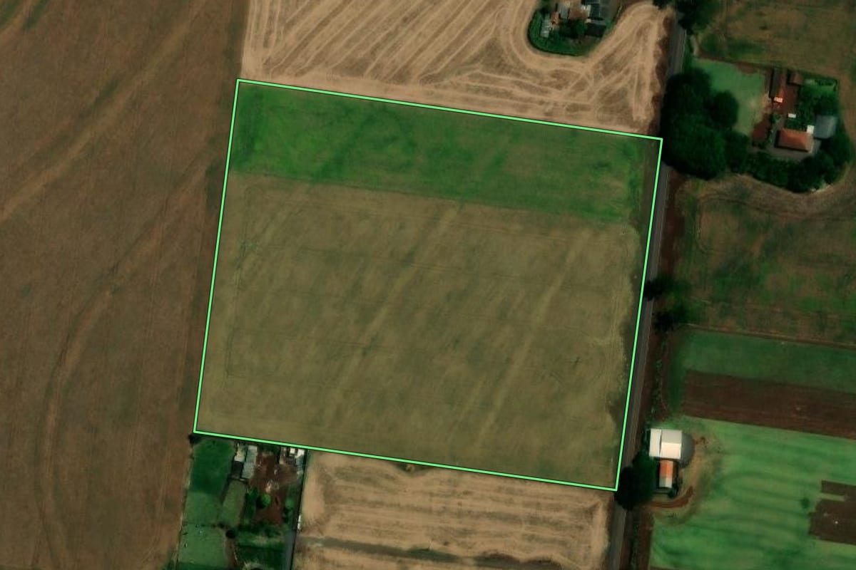 Imagem de satélite do imóvel rural em Tupãssi (PR), com o contorno declarado no CAR desenhado por cima.