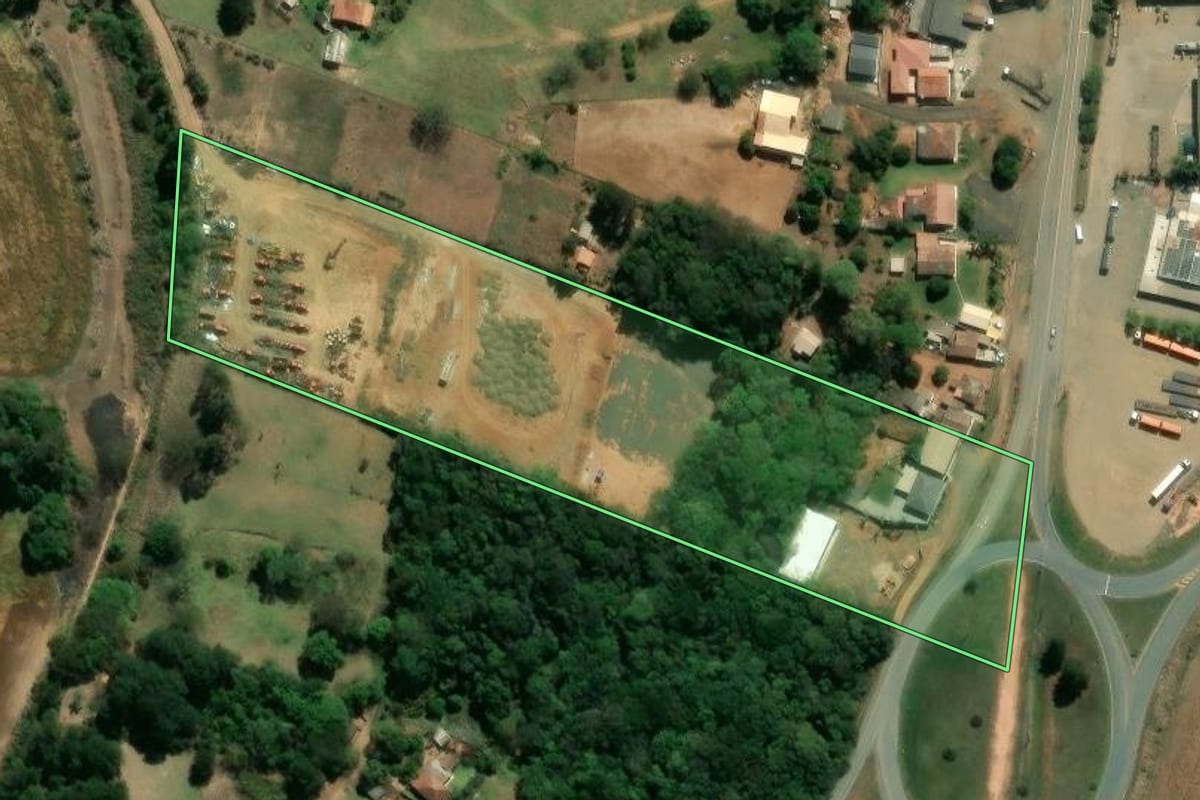 Imagem de satélite do imóvel rural em Ventania (PR), com o contorno declarado no CAR desenhado por cima.