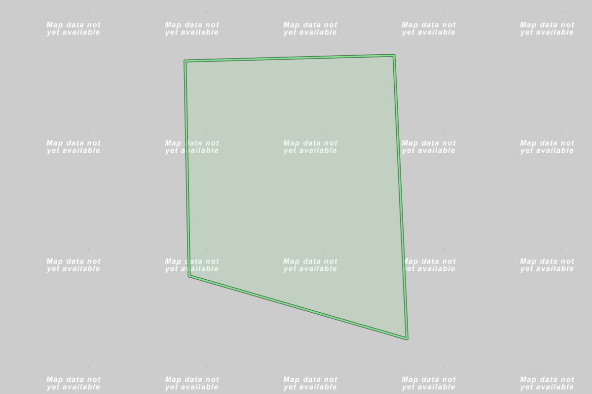 Imagem de satélite do imóvel rural em São Francisco de Itabapoana (RJ), com o contorno declarado no CAR desenhado por cima.