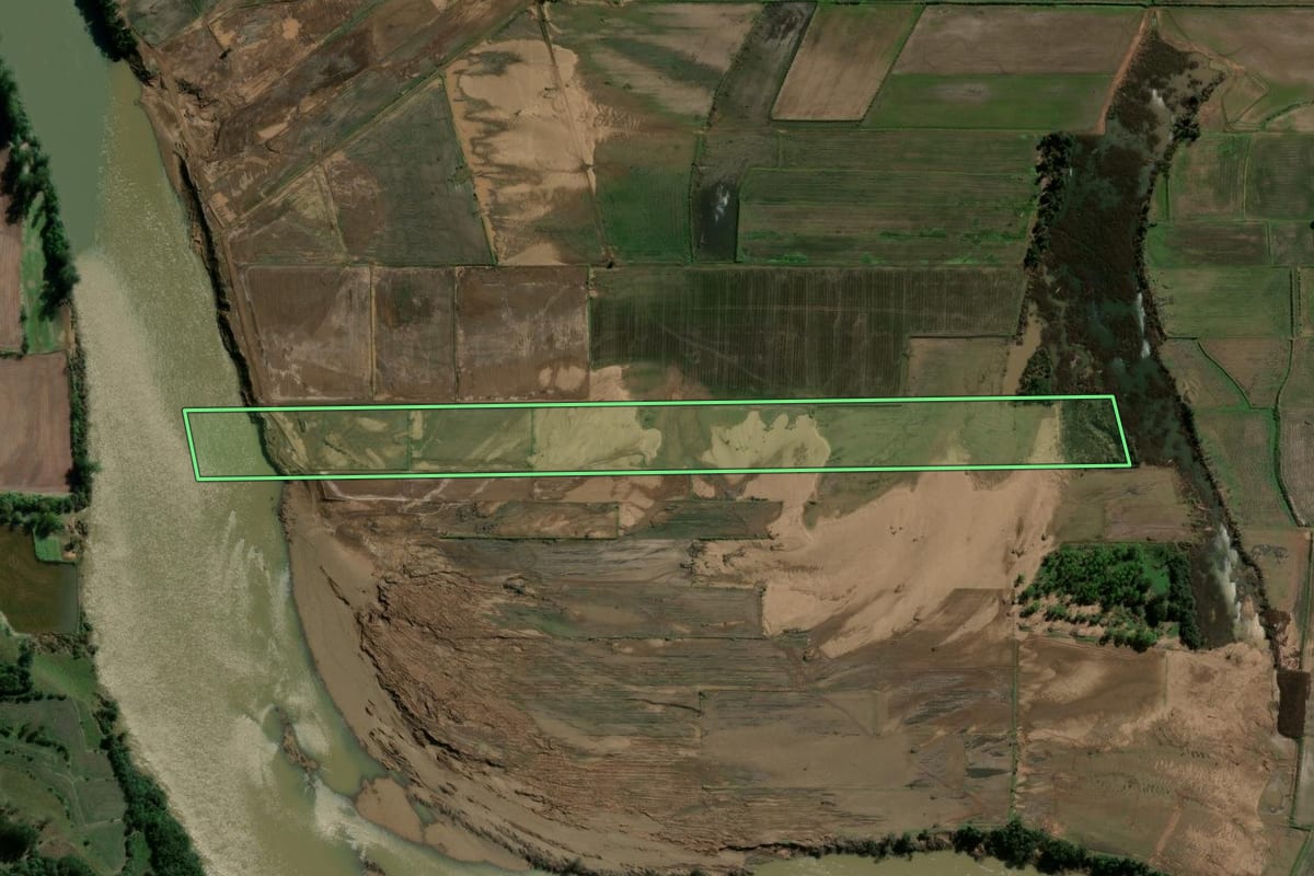 Imagem de satélite do imóvel rural em Agudo (RS), com o contorno declarado no CAR desenhado por cima.
