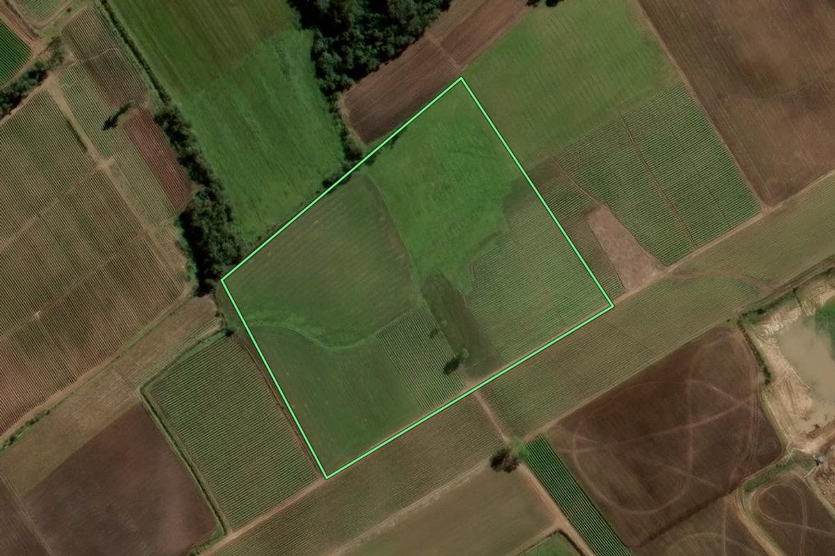Imagem de satélite do imóvel rural em Agudo (RS), com o contorno declarado no CAR desenhado por cima.