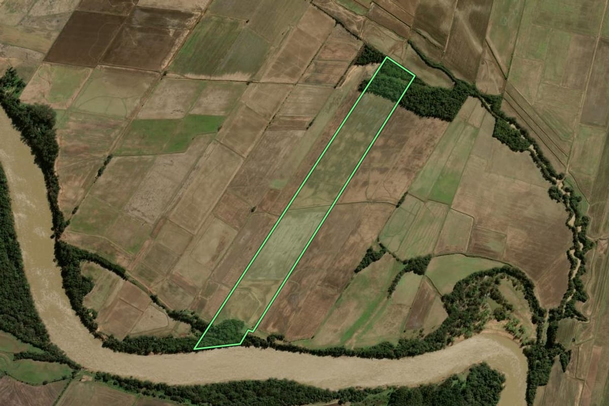 Imagem de satélite do imóvel rural em Agudo (RS), com o contorno declarado no CAR desenhado por cima.