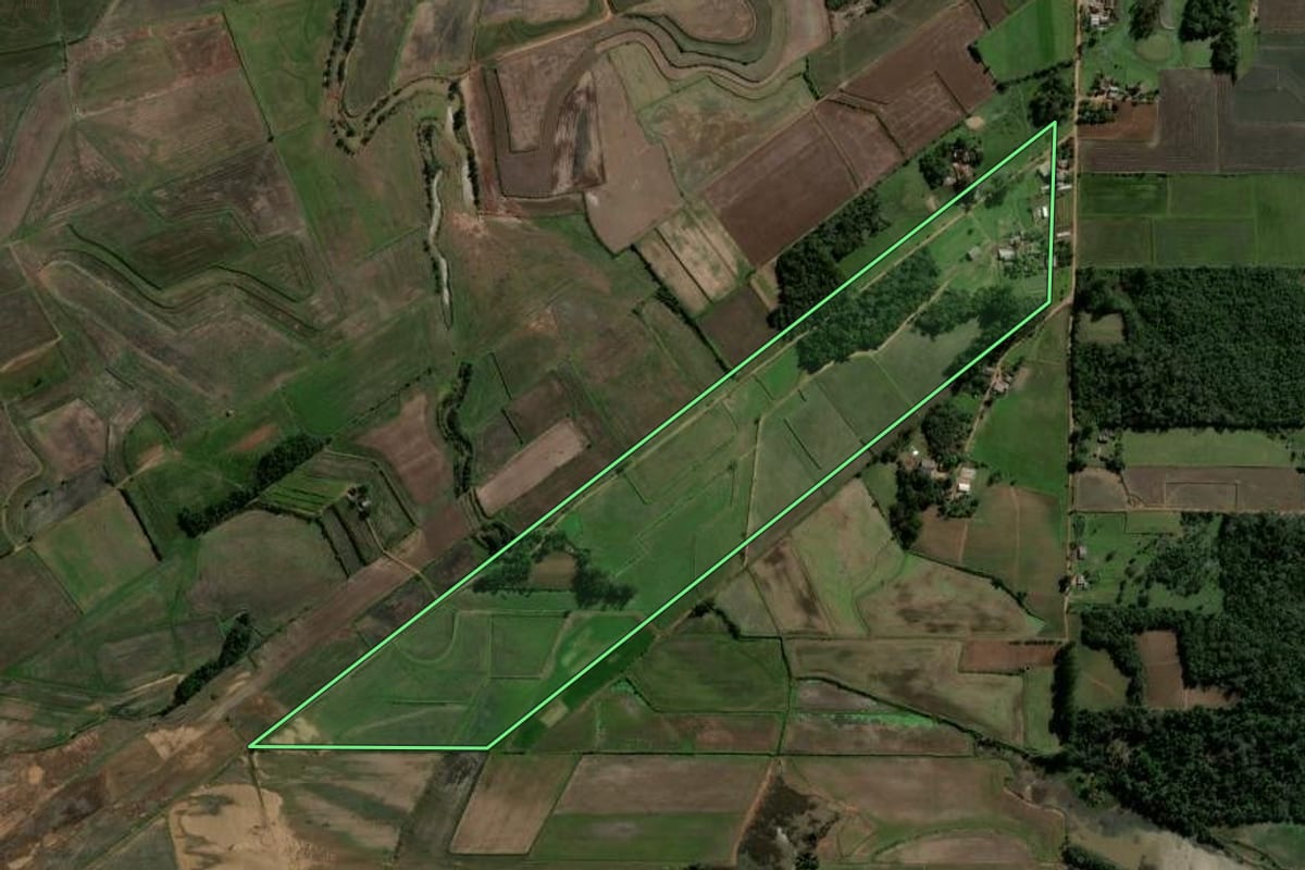 Imagem de satélite do imóvel rural em Agudo (RS), com o contorno declarado no CAR desenhado por cima.