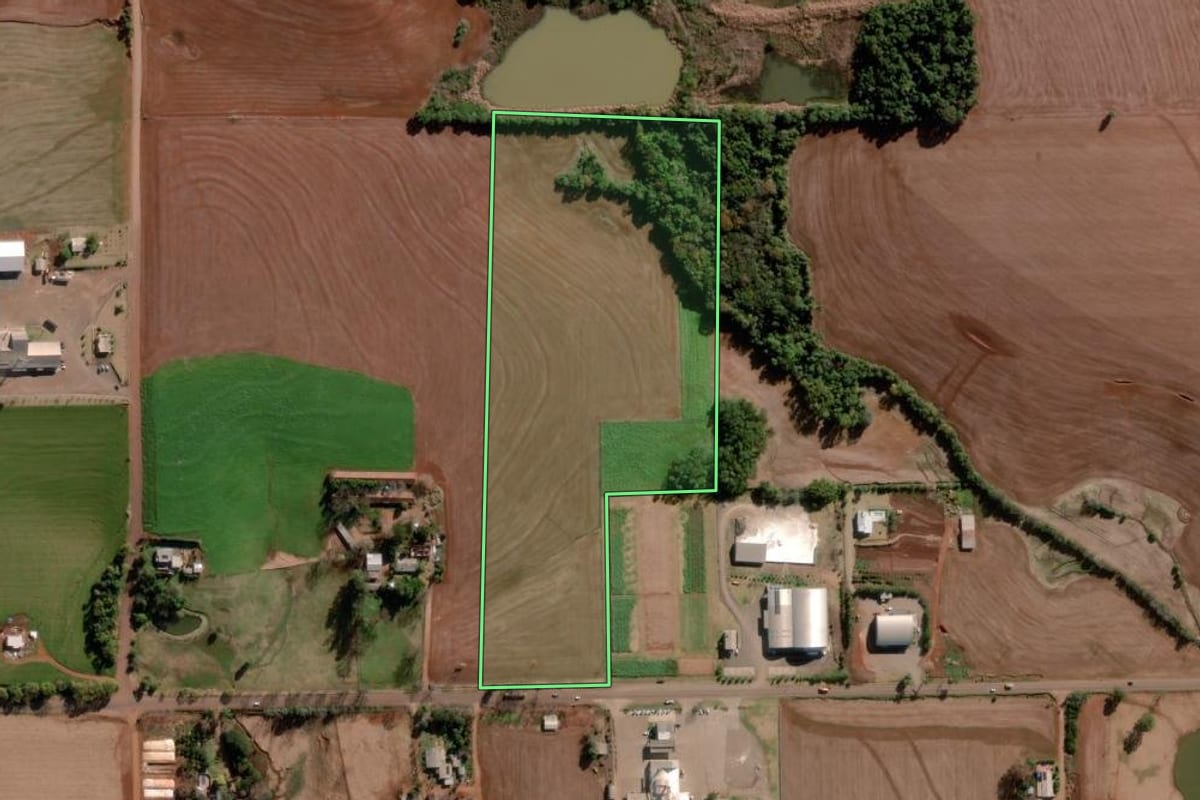 Imagem de satélite do imóvel rural em Ajuricaba (RS), com o contorno declarado no CAR desenhado por cima.