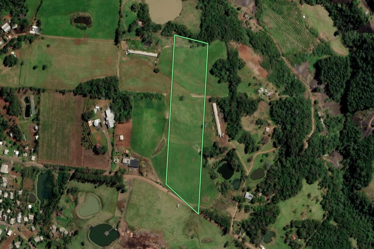 Imagem de satélite do imóvel rural em Ametista do Sul (RS), com o contorno declarado no CAR desenhado por cima.